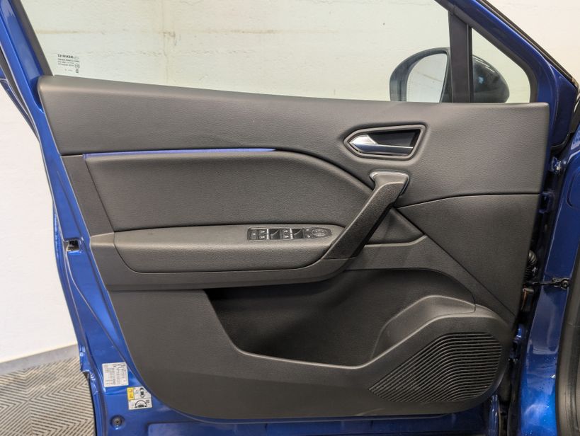 RENAULT CAPTUR 2022 - Photo n°10