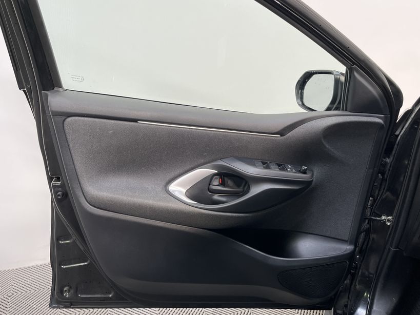 TOYOTA YARIS HYBRIDE MY22 2022 - Photo n°31