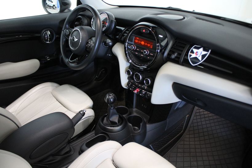 MINI MINI F56 2014 - Photo n°7