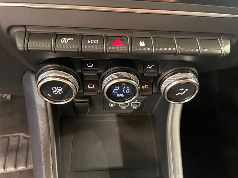 RENAULT CAPTUR 2022 - Photo n°21