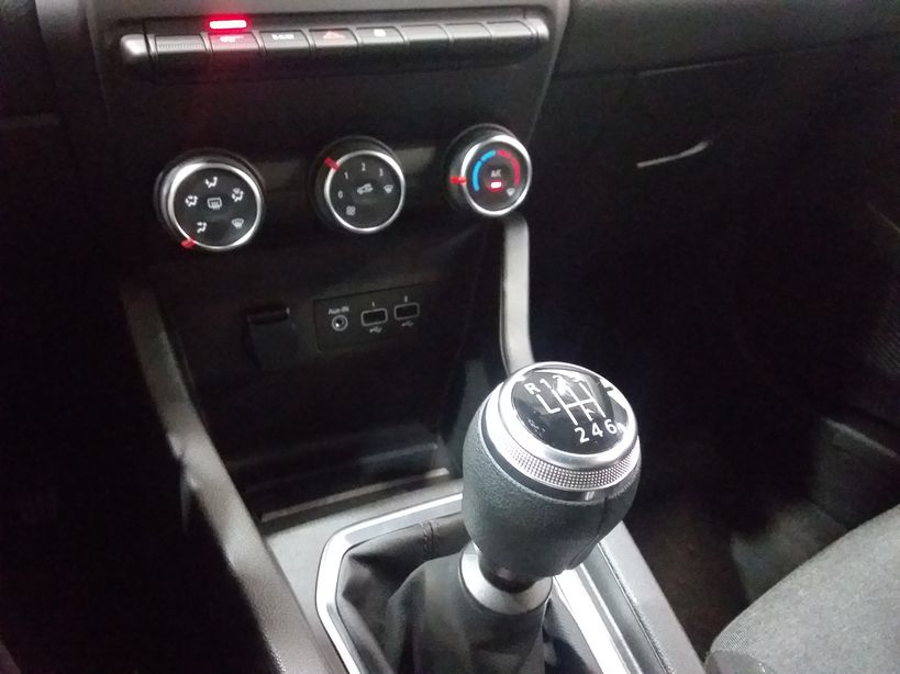 RENAULT CLIO V 2019 - Photo n°22