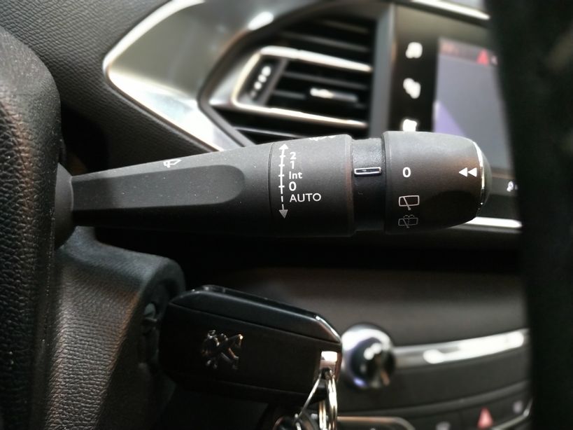 PEUGEOT 308 2019 - Photo n°26
