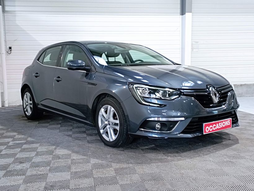 RENAULT MEGANE IV BERLINE BUSINESS 2020 - Photo n°3