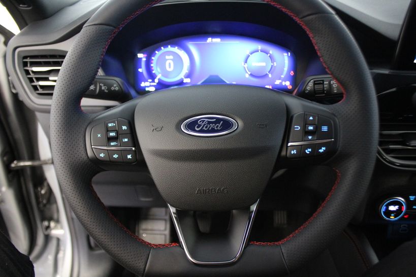 FORD KUGA 2022 - Photo n°24