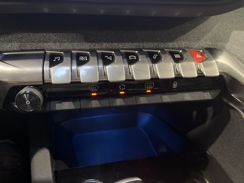 PEUGEOT 5008 2018 - Photo n°17