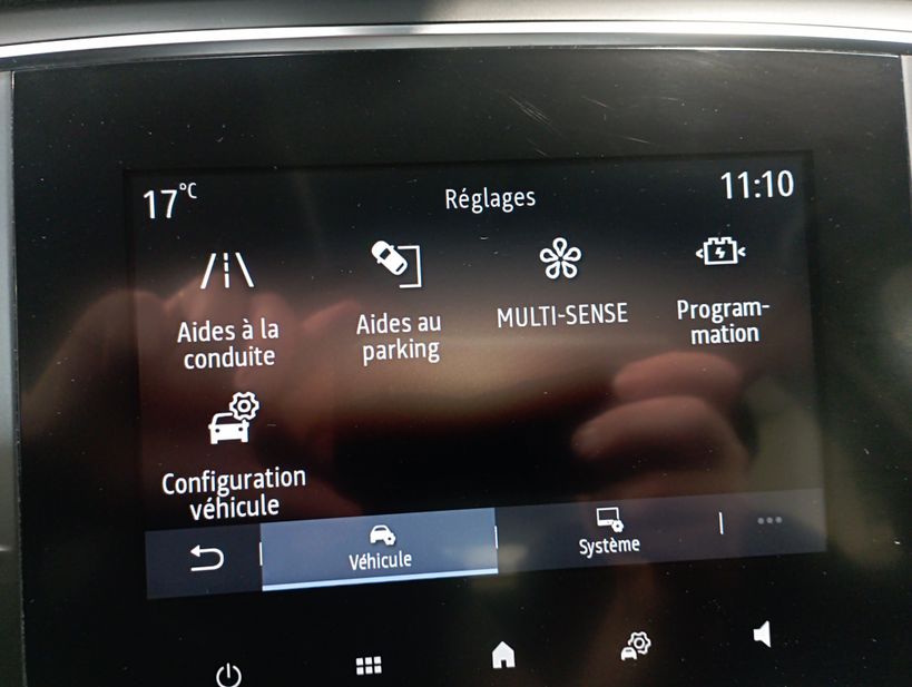 RENAULT MEGANE IV ESTATE 2021 - Photo n°21