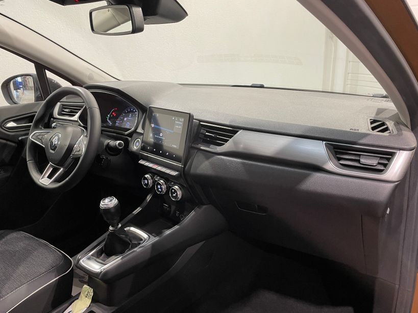 RENAULT CAPTUR 2021 - Photo n°9