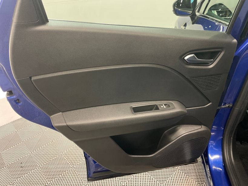 RENAULT CAPTUR 2023 - Photo n°26