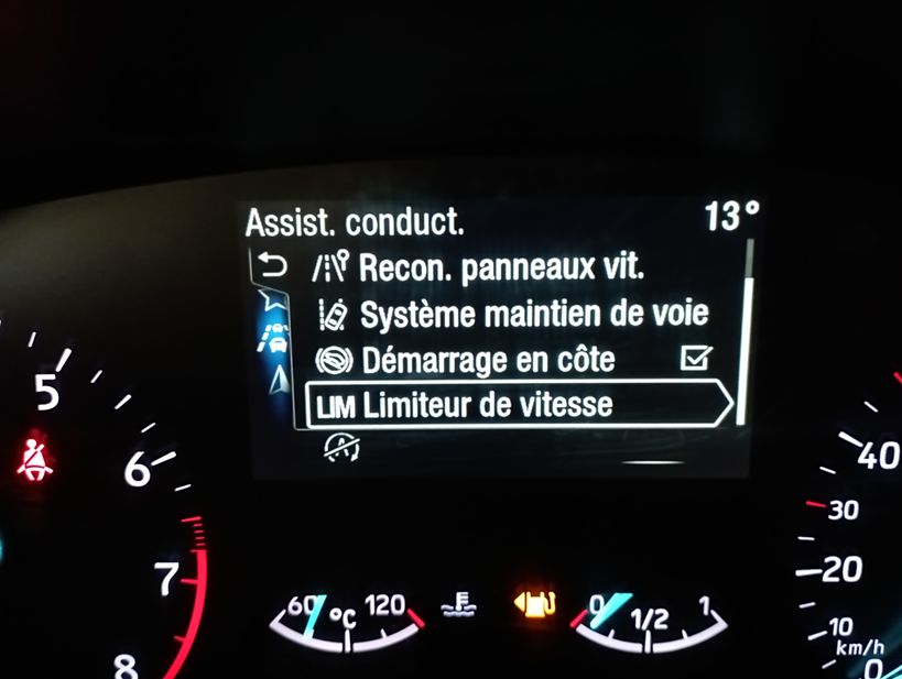 FORD FOCUS SW 2020 - Photo n°19