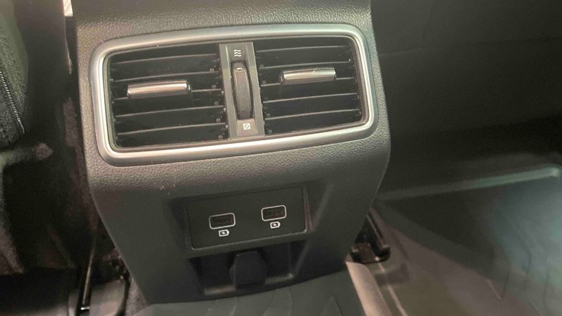 RENAULT MEGANE IV BERLINE 2021 - Photo n°26