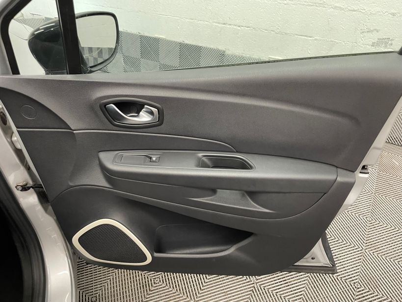 RENAULT CAPTUR BUSINESS 2019 - Photo n°27