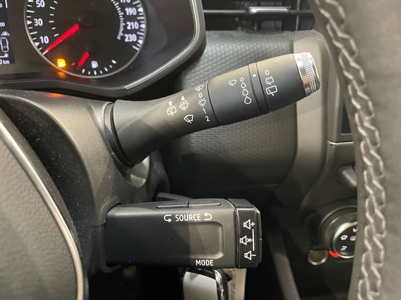 RENAULT CLIO V 2021 - Photo n°31