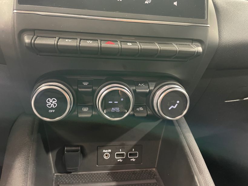 RENAULT CAPTUR 2021 - Photo n°25