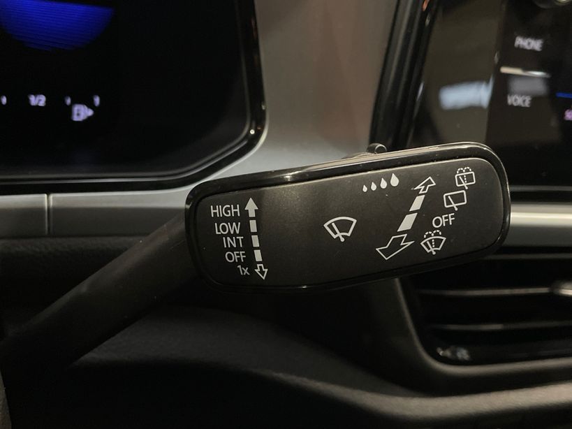 VOLKSWAGEN T ROC 2023 - Photo n°33