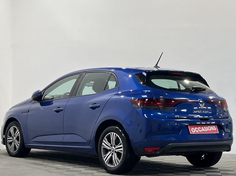 RENAULT MEGANE IV BERLINE 2023 - Photo n°4