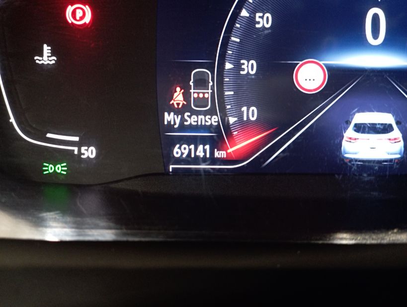 RENAULT MEGANE IV BERLINE 2021 - Photo n°30