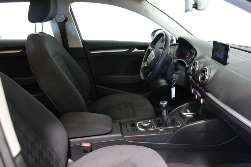 AUDI A3 SPORTBACK BUSINESS 2015 - Photo n°7
