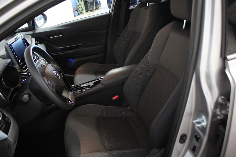 TOYOTA C HR HYBRIDE MY20 2021 - Photo n°26