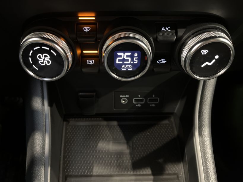 RENAULT CAPTUR 2021 - Photo n°17