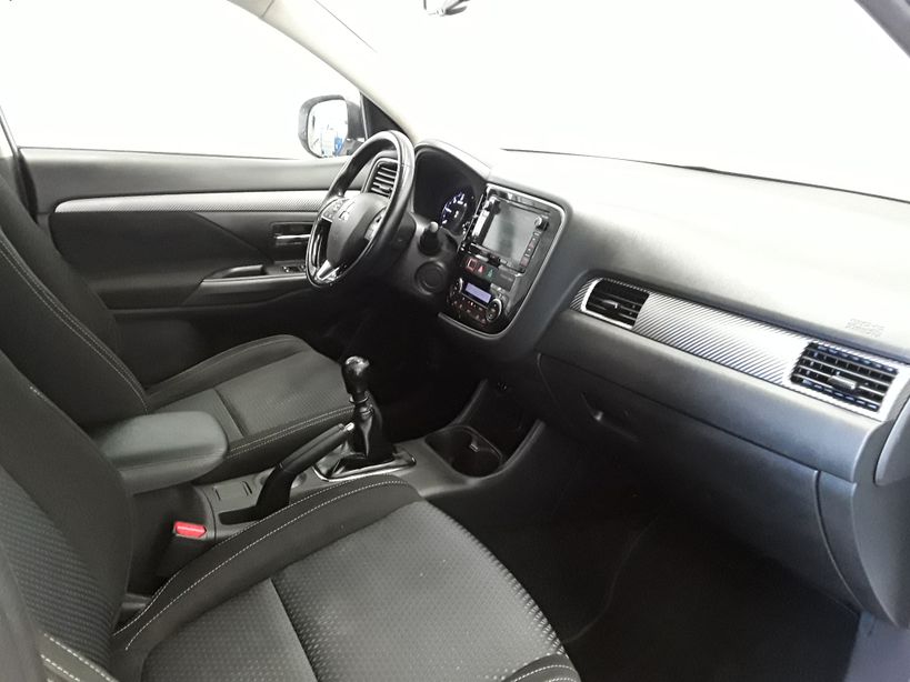 MITSUBISHI OUTLANDER 2016 - Photo n°5