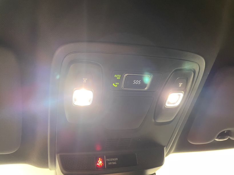 RENAULT MEGANE IV BERLINE 2022 - Photo n°23