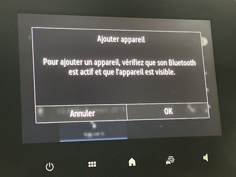 RENAULT MEGANE IV BERLINE 2021 - Photo n°14