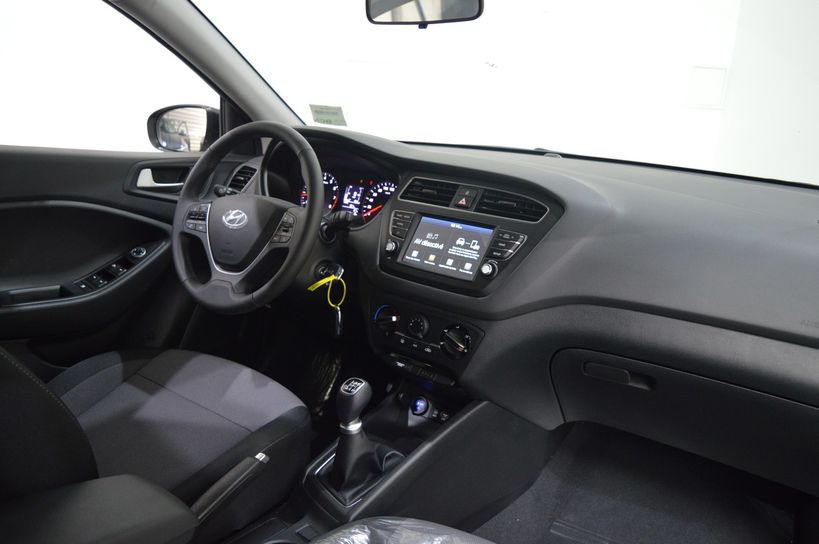 HYUNDAI i20 2020 - Photo n°8