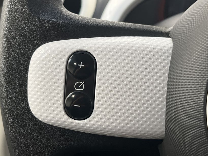 RENAULT TWINGO III 2021 - Photo n°23