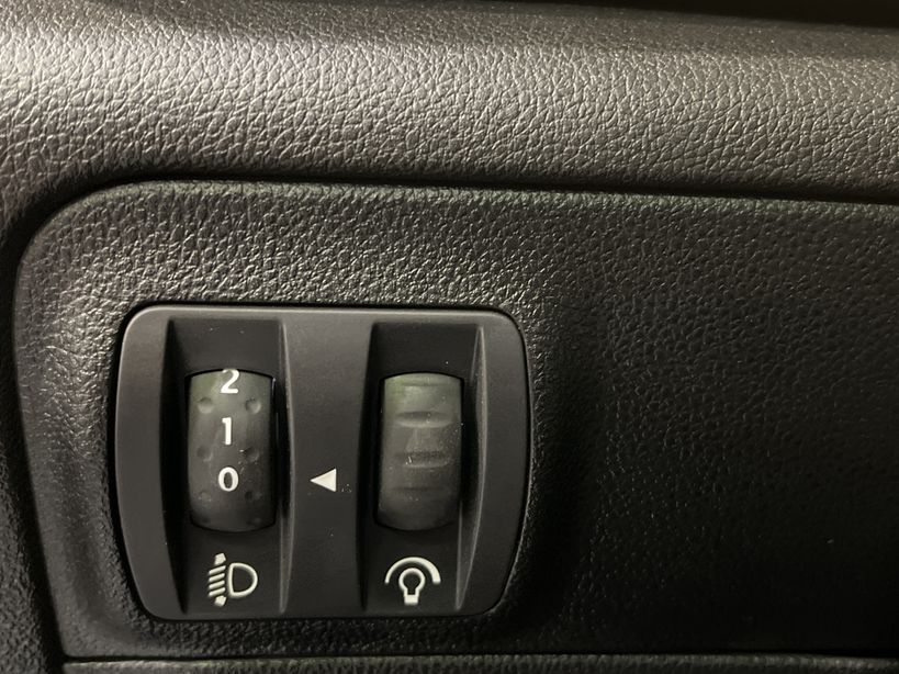 RENAULT MEGANE IV ESTATE 2021 - Photo n°35