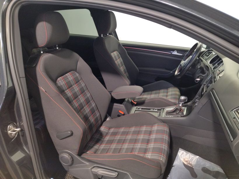 VOLKSWAGEN GOLF 2016 - Photo n°9