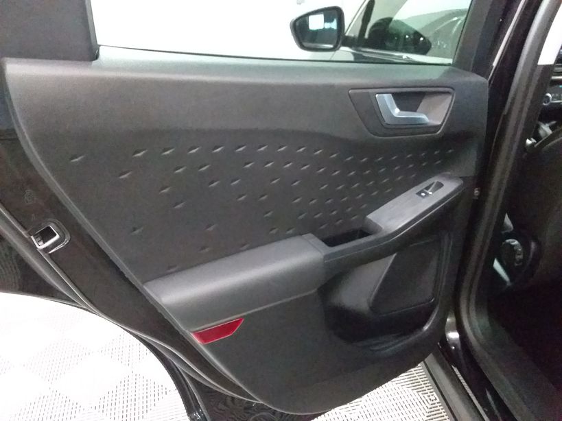 FORD KUGA 2021 - Photo n°24