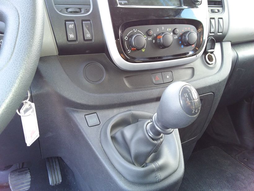 RENAULT TRAFIC COMBI 2016 - Photo n°17