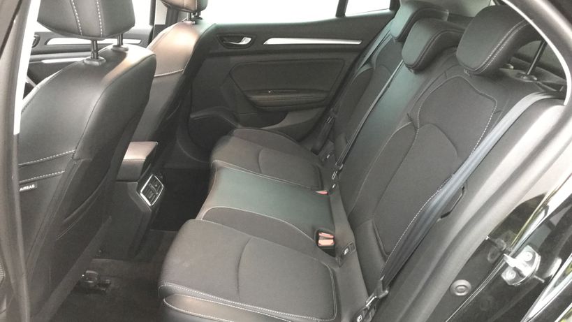 RENAULT MEGANE IV BERLINE 2022 - Photo n°29
