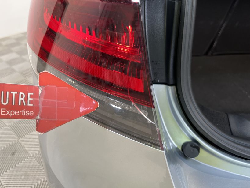 RENAULT MEGANE IV BERLINE 2021 - Photo n°8