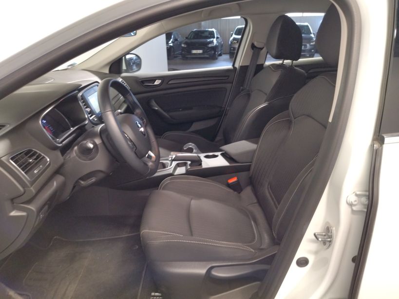 RENAULT MEGANE IV BERLINE BUSINESS 2020 - Photo n°11