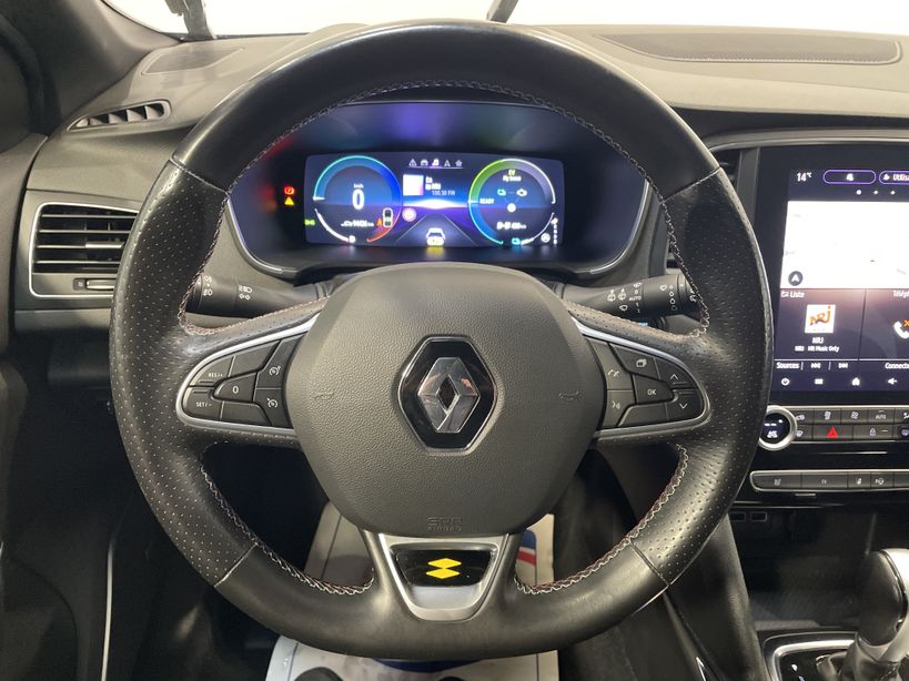 RENAULT MEGANE IV BERLINE 2021 - Photo n°11