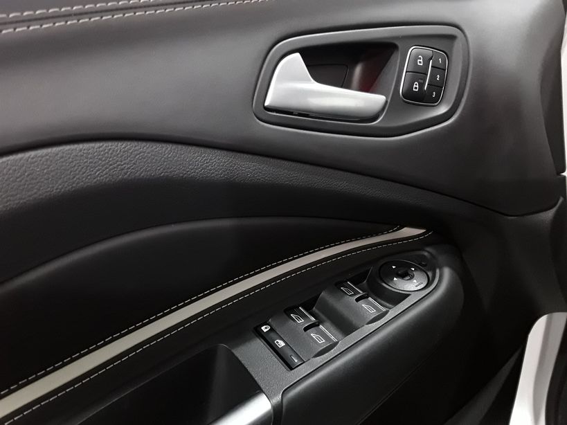 FORD KUGA VIGNALE 2017 - Photo n°92