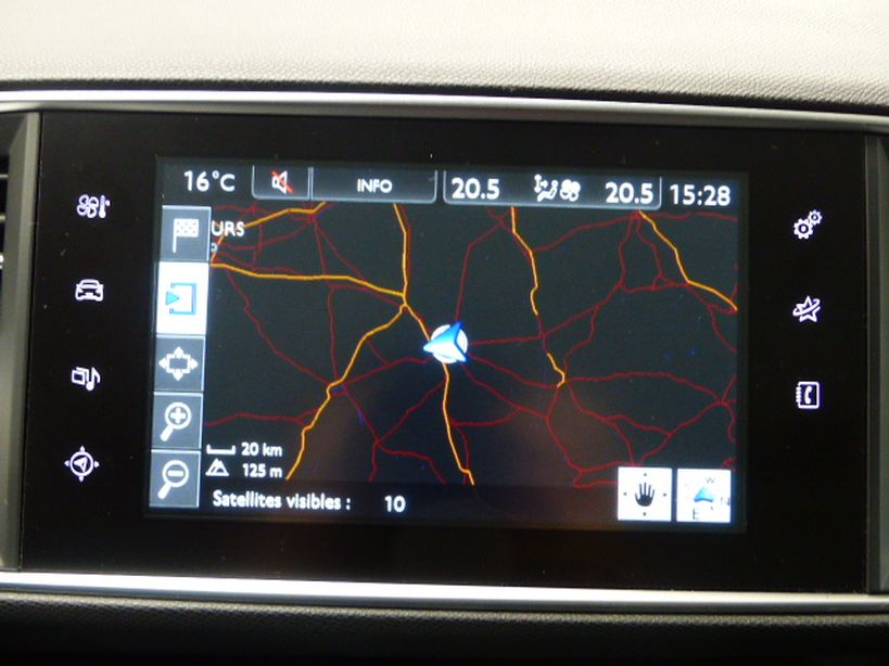 PEUGEOT 308 SW 2015 - Photo n°14