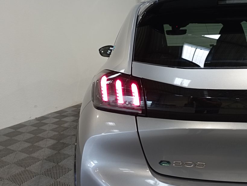 PEUGEOT 208 2020 - Photo n°10
