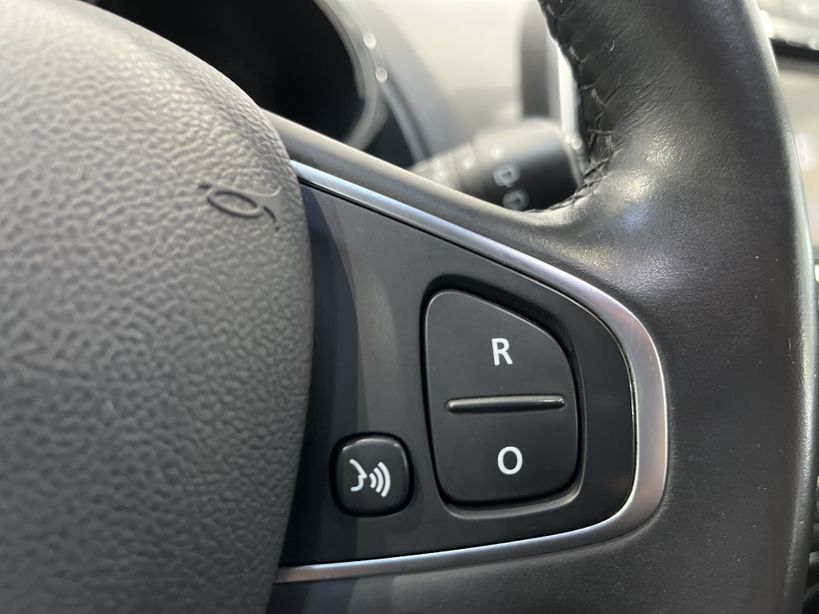 RENAULT CLIO IV ESTATE 2018 - Photo n°26