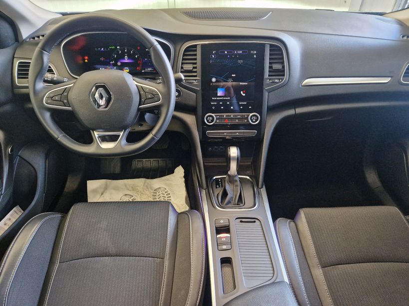 RENAULT MEGANE IV BERLINE 2023 - Photo n°8