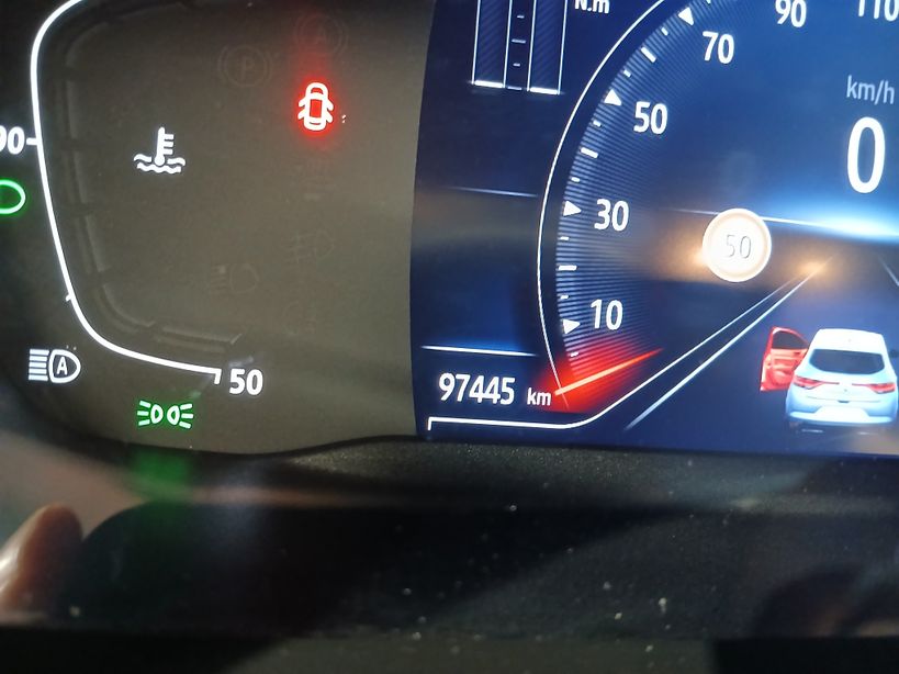 RENAULT MEGANE IV BERLINE 2021 - Photo n°1