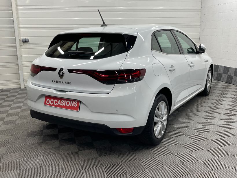 RENAULT MEGANE IV BERLINE 2021 - Photo n°6