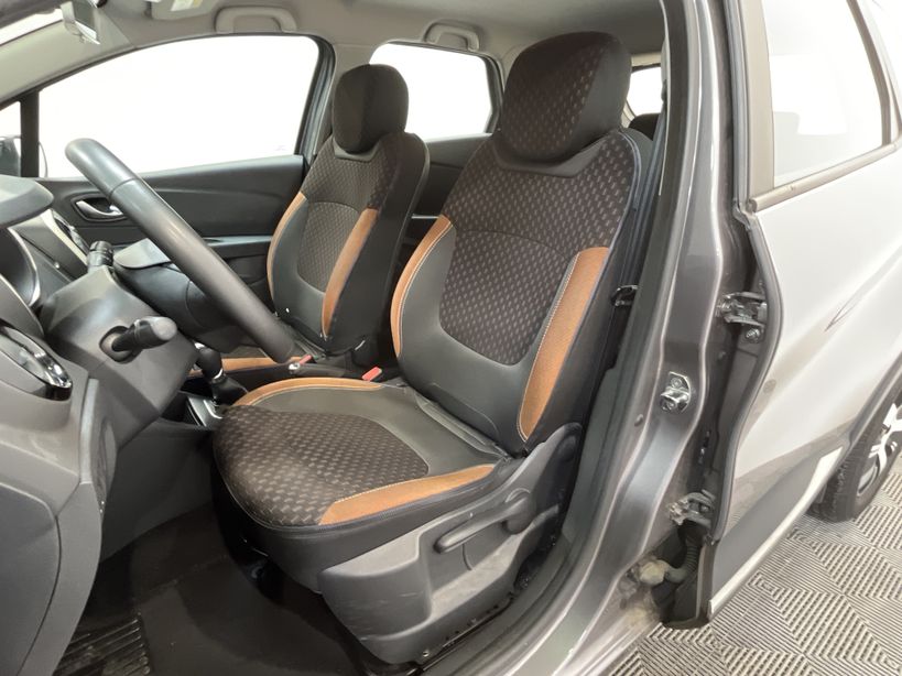 RENAULT CAPTUR 2019 - Photo n°9