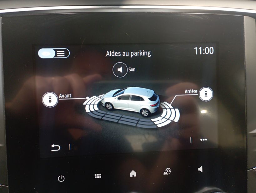 RENAULT MEGANE IV BERLINE 2021 - Photo n°21