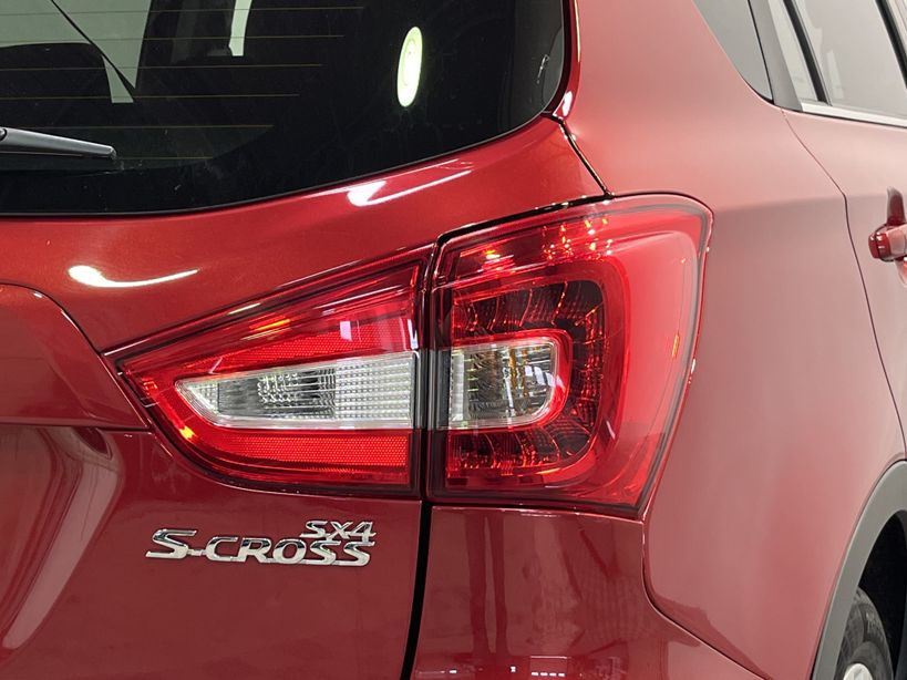 SUZUKI S CROSS 2019 - Photo n°7