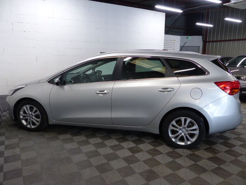 KIA CEE'D SW 2013 - Photo n°12