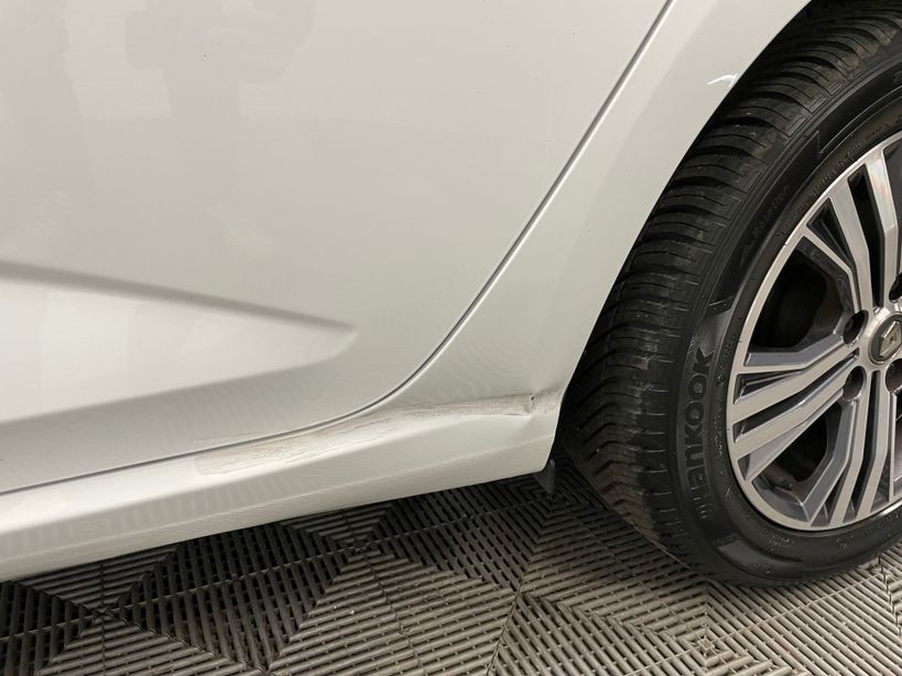 RENAULT MEGANE IV BERLINE 2022 - Photo n°15