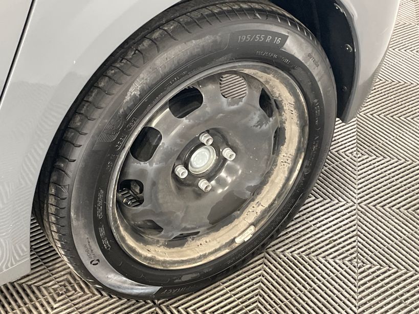 PEUGEOT 208 2024 - Photo n°8