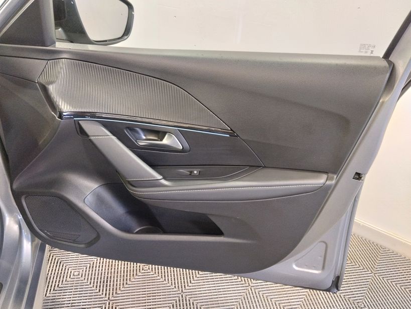 PEUGEOT 208 2023 - Photo n°10